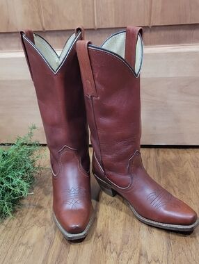 Vintage Frye  Women's Snip Toe Cowgirl  Boots 5.5